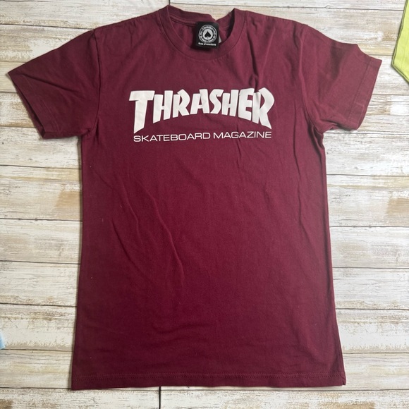 Maroon Thrasher Tshirt- size XS - Picture 1 of 3